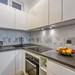 Sara Luxury In Center Apartament